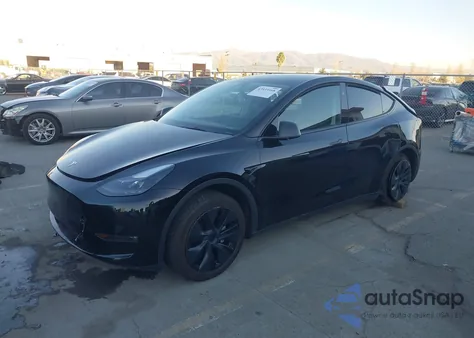 2024 Tesla Model Y Long Range Dual Motor All-Wheel Drive from USA, damaged, VIN 7SAYGDEE2RF124654